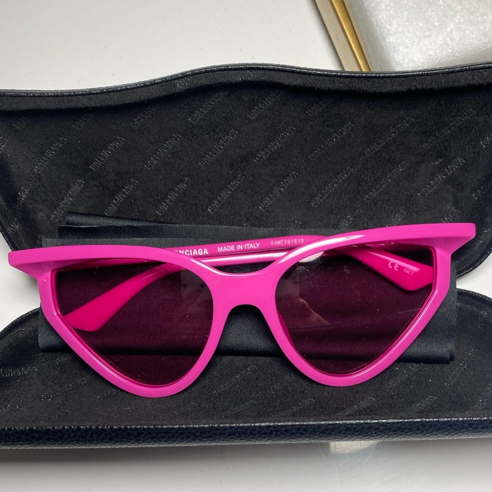 Balenciaga extreme sunglasses BS1010S 003